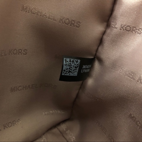 Michael Kors Selma Medium Satchel Crossbody Bag - Picture 10 of 11